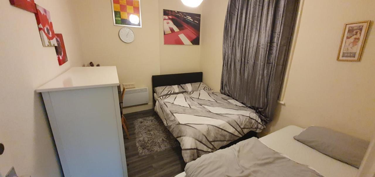 Appartamento 2 Bedroom Flat In Lewisham Sleep 8 Guest Londra